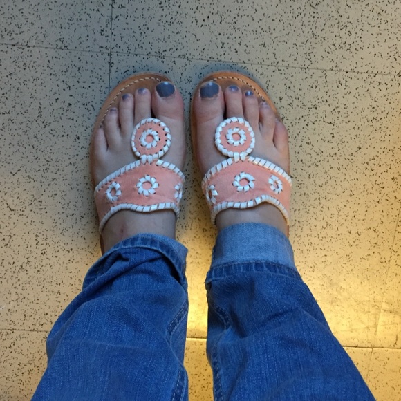 Jack Rogers Shoes - RARE! Jack Rogers Navajo Sandal Peach Suede Jack Rogers Shoes - RARE! Jack Rogers Navajo Sandal Peach Suede