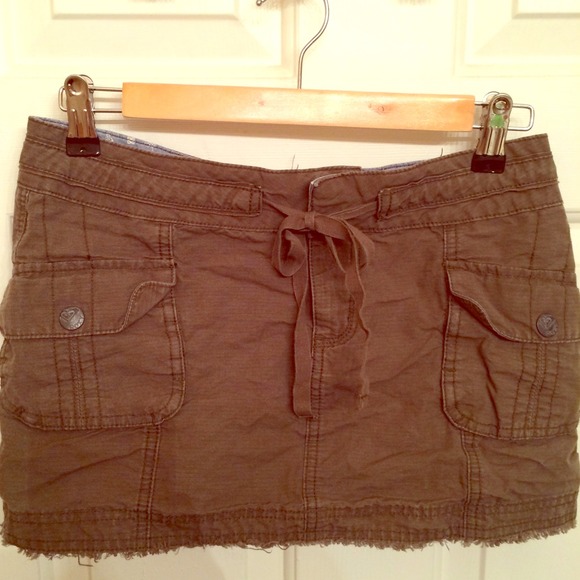 Roxy distressed miniskirt - Picture 1 of 3
