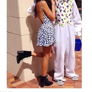 LF floral romper | $48 through 🅿️🅿️