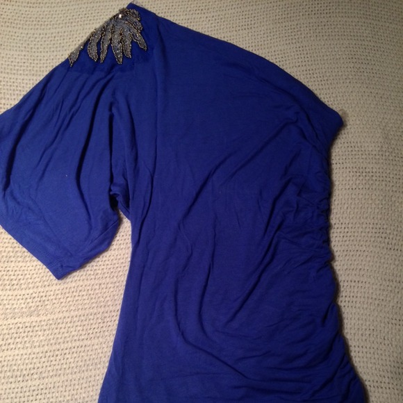 Elegant blue top