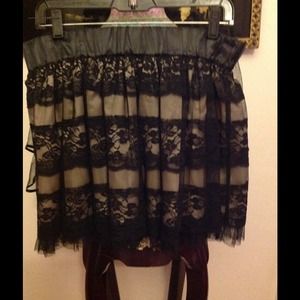 Lace skirt. Stretchy waist. Juniors large.