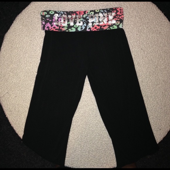 ❌SOLD❌in bundle VS Leopard Yoga Pants 💕 - Picture 2 of 4