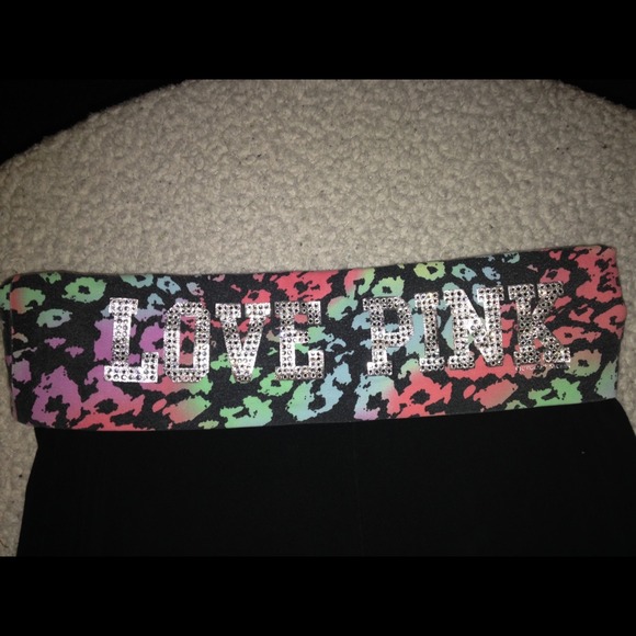 ❌SOLD❌in bundle VS Leopard Yoga Pants 💕 - Picture 3 of 4