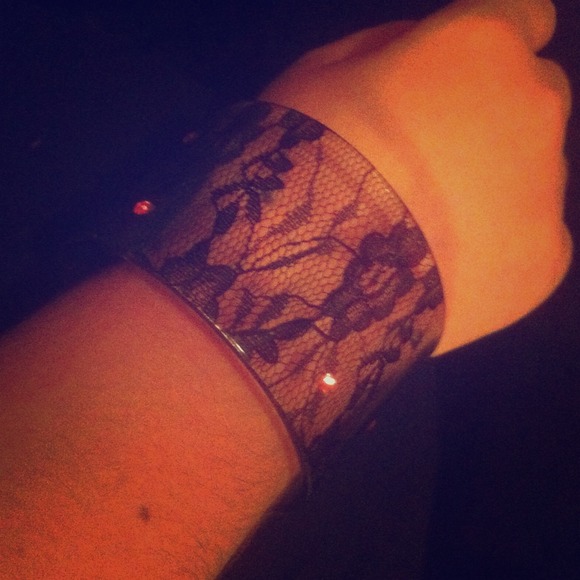 Lace pink jeweled plastic bangle