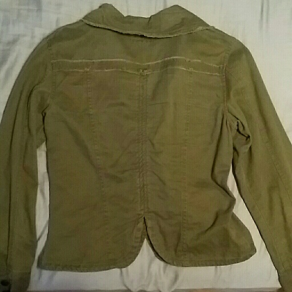 **Jacket** - Picture 3 of 3