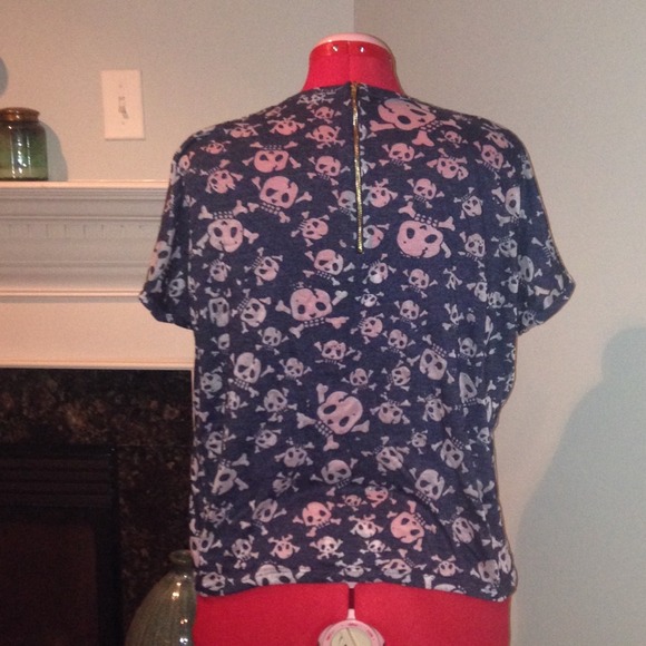 Bisou's Project Navy & Sheer Skeleton Shirt - Picture 2 of 2