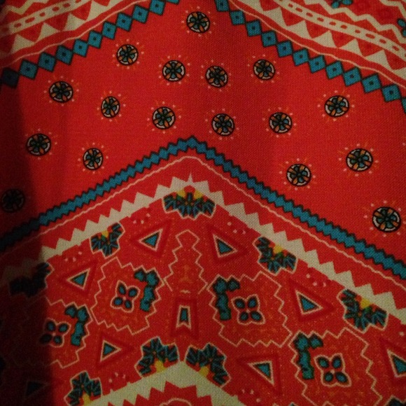 Large crop top - Picture 3 of 3