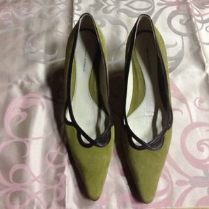 Pre-Loved Banana Republic Low Heel