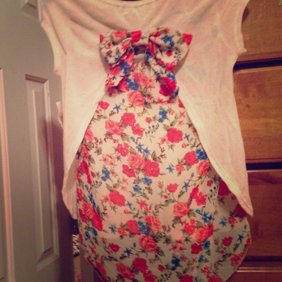 Hi-Low floral top🌸🌻🌹🌼🌺💐
