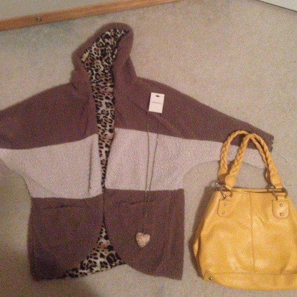 Winter fluffy jacket, ALDO purse, heart necklace!