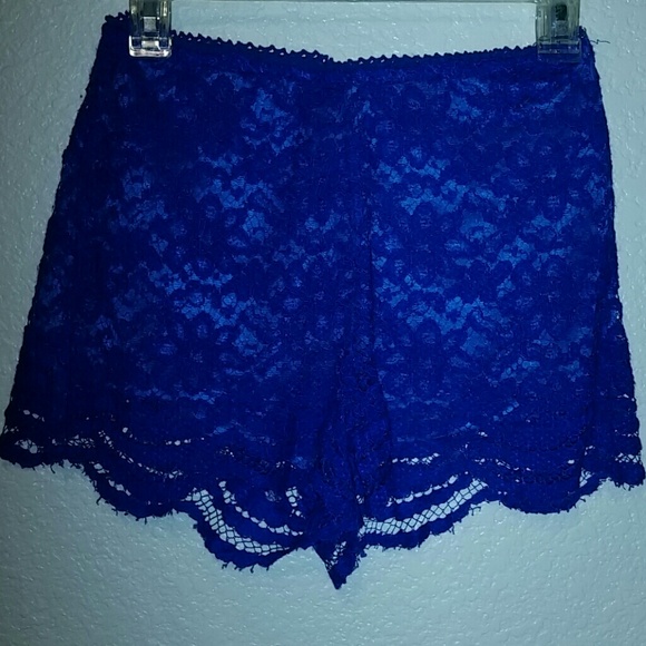 Forever 21 Pants - Lace high wasted shorts