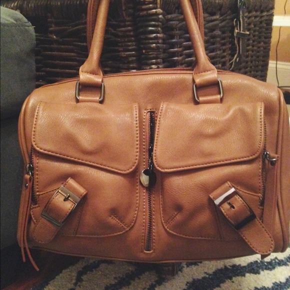 Sydney Love Satchel 💜