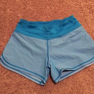Lululemon Groovy Run short light blue