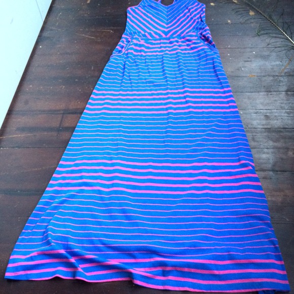 🍂BUNDLED🍂Volcom Long Maxi Dress w/ Pockets! - Picture 3 of 4