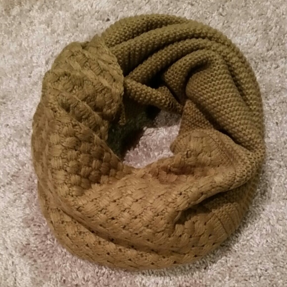 Infinity Scarves!! - Picture 2 of 4