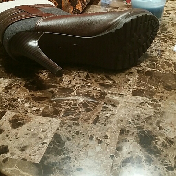 Elle High Heel boots - Picture 2 of 4