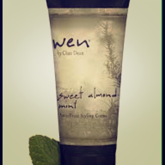 WEN Sweet Almond Mint Anti - Frizz Styling Creme