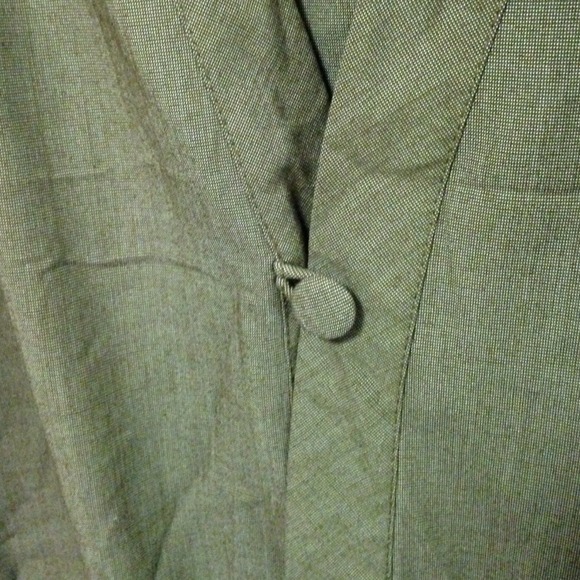 Olive green romper - Picture 2 of 3