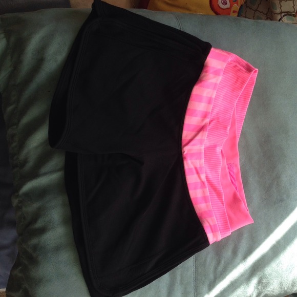 lululemon athletica Pants - Lululemon Groove Shorts