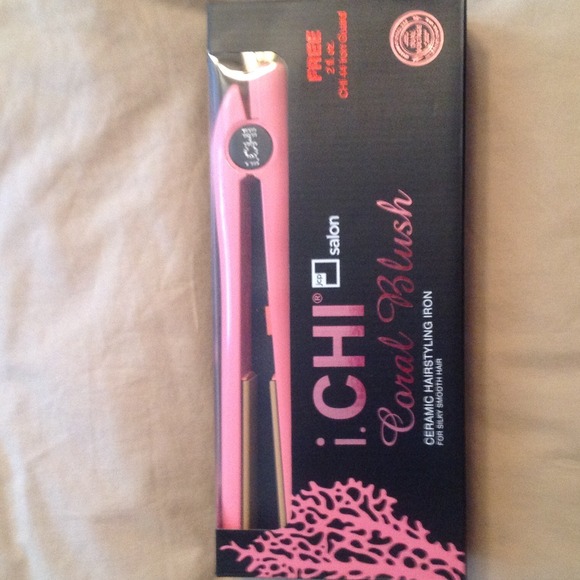 I.chi coral blush flat iron