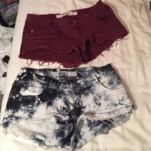 Brandy Melville maroon/tie dye shorts