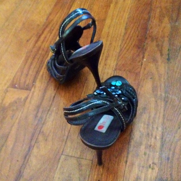 Turquoise and brown  detailed sling backs gorgeous - Picture 2 of 3