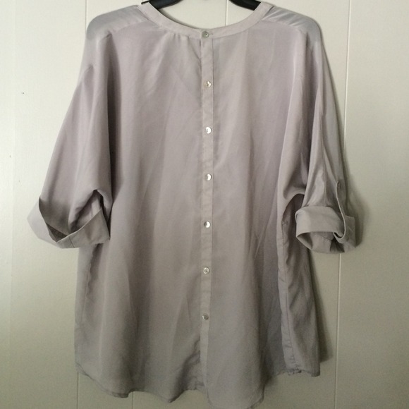 Grey top - Picture 2 of 2