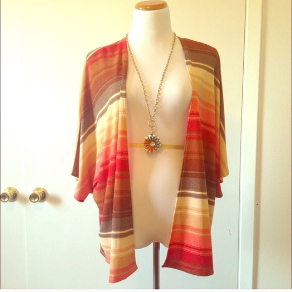 Tops - SALE 🍂LAST 1! Stunning Striped Kimono