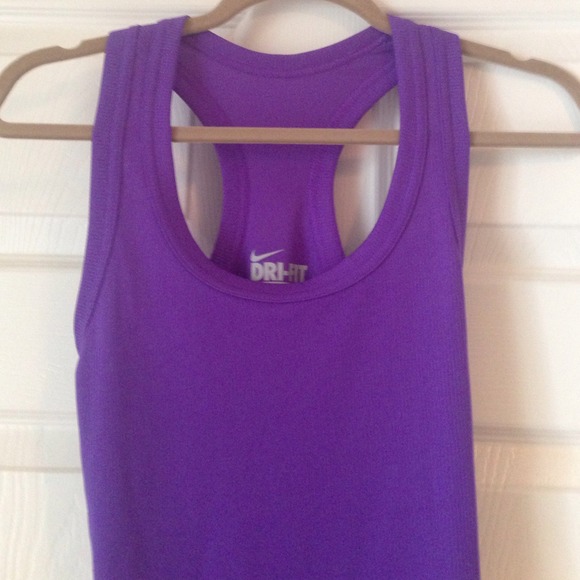 Nike dri-fit tank