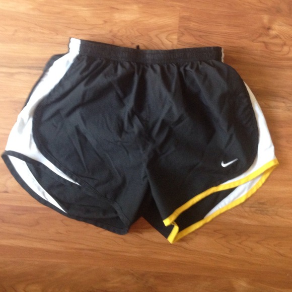 Nike tempo shorts
