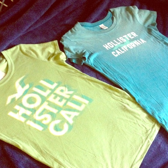 ✨Hollister tshirt bundle!!✨