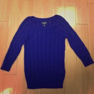 💘SOLD💘American Eagle royal blue sweater
