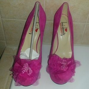 Luichiny fuchsia wedge shoe