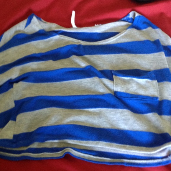 A shirt - Picture 1 of 2