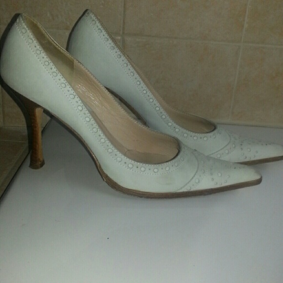Michael Kors white suede shoe - Picture 1 of 3