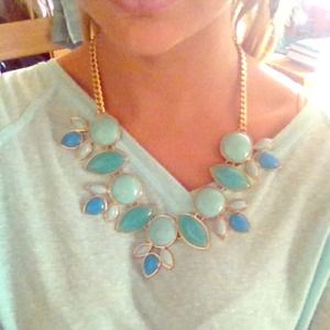 NWT Francesca's Collection Blue bubble necklace