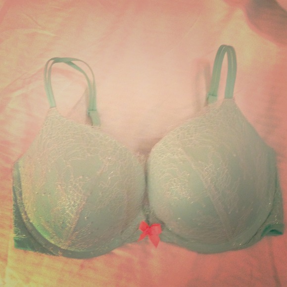 Victoria's Secret Push-up Bra 34DD