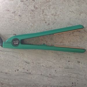 Authentic Ultra CHI flat iron in green