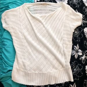 ✨24HR SALE✨DKNY White Sweater-Top