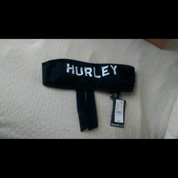 **SOLD**Brand new Hurley bikini top
