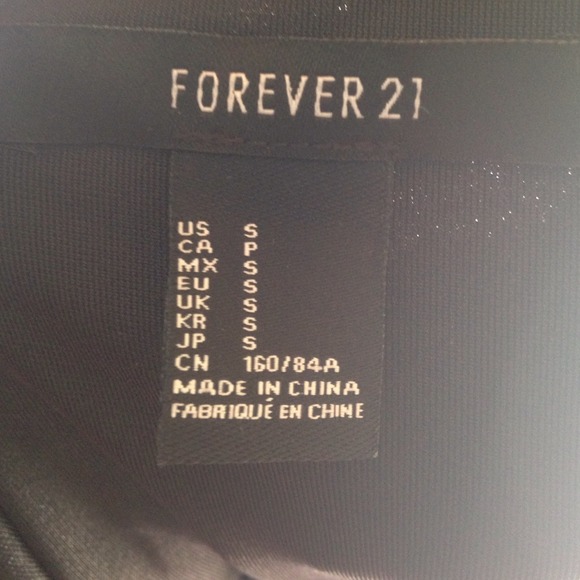 Velvet cut out skater dress🚫sold on vinted🚫 - Picture 4 of 4