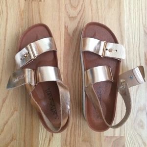 Platform Gold Burkenstocks !