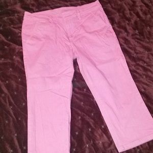 *RESERVED FOR @AKANODE* Old Navy pink capris