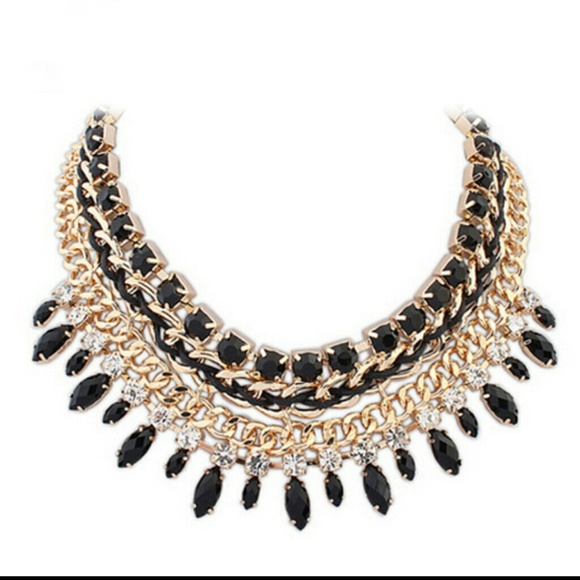 Gorgeous statement necklace