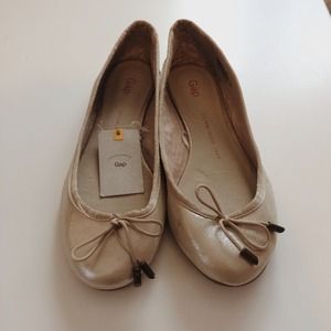 Gap Ballet Flats new with tags!♡ size 6