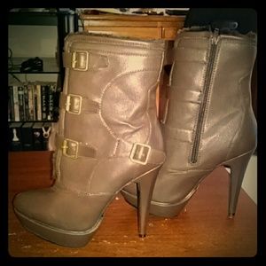 Brown ankle boots