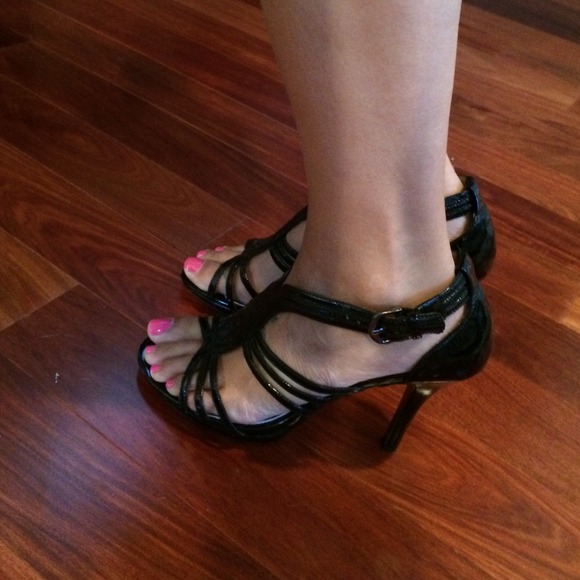 Isola heels
