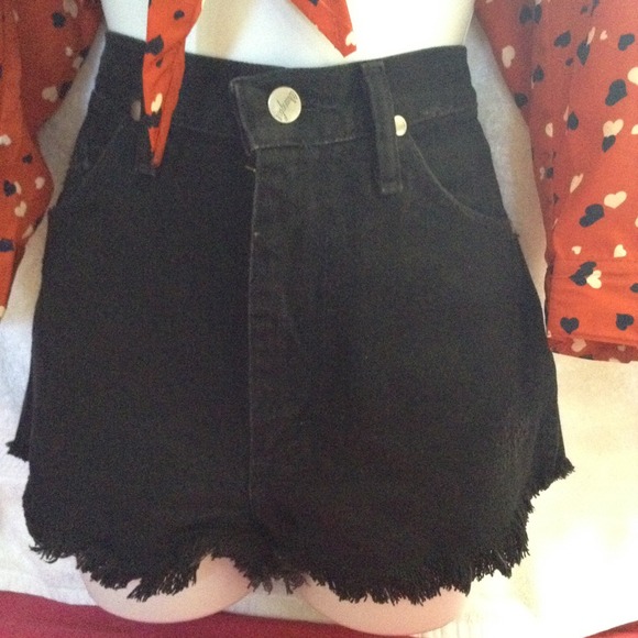 Black vintage pure cotton high waisted shorts.