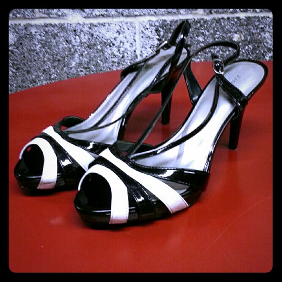 Black & white strappy heels