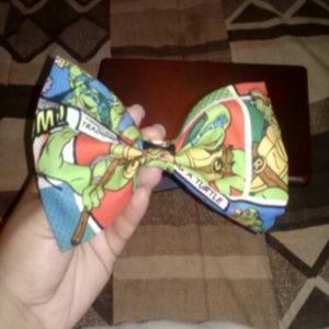 Comics hair bow bundle